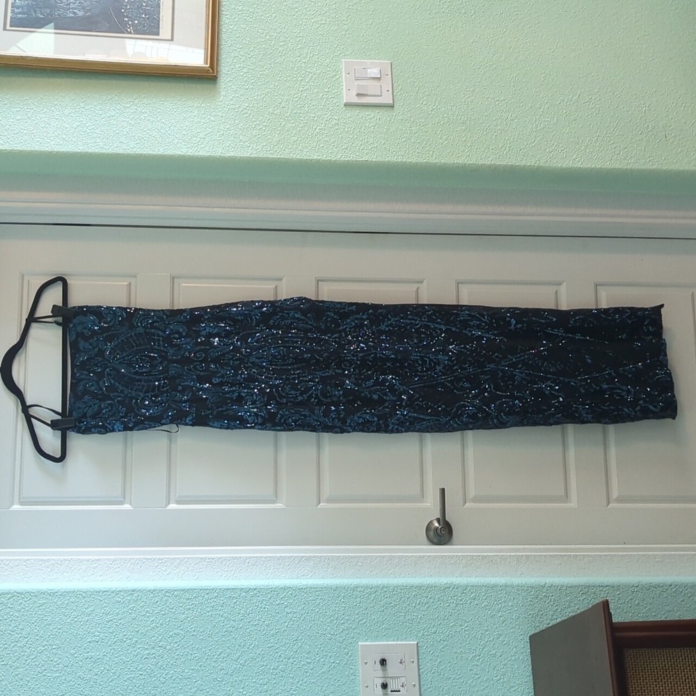 Azalea Formal High Slit Sequin Prom Dress HTF 🔵 & black - Picture 6 of 14